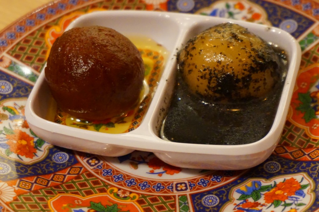 gulab jamun and rice cake