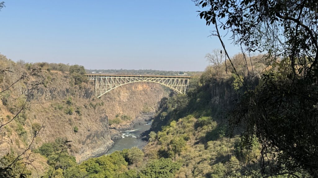 bridge between Zambia and Zimbabwe